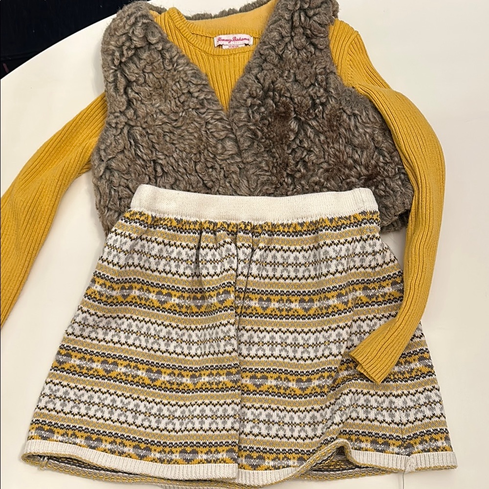 Knit Tommy Bahama 3 piece outfit
